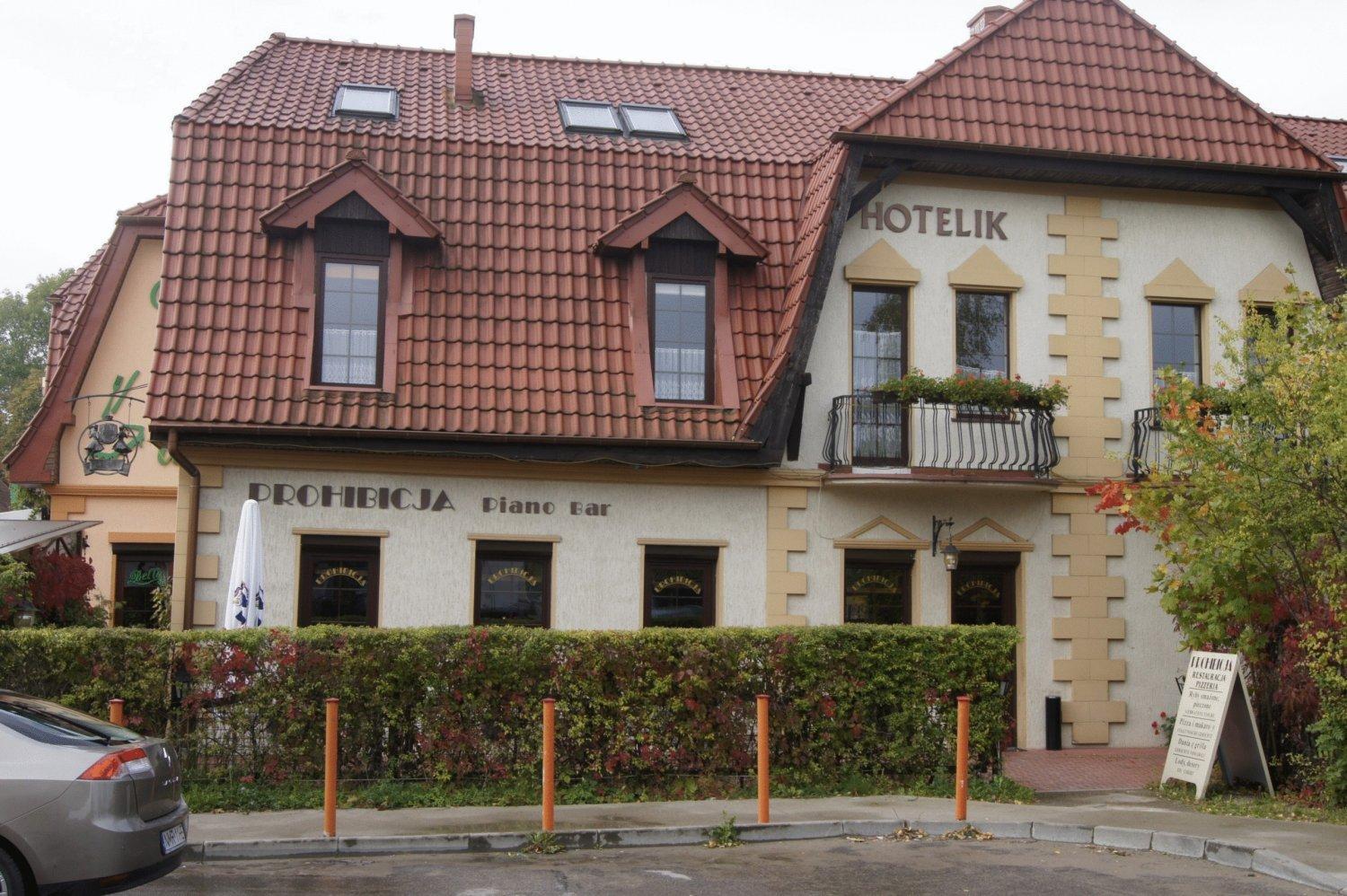 Prohibicja Peter'S Pub Motel Mikołajki Eksteriør bilde